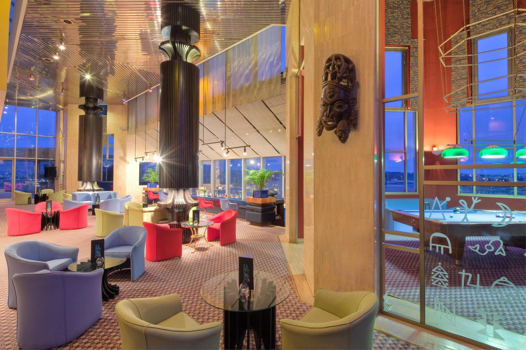 Hilton Yaounde Hotel Buitenkant foto